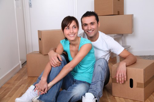 Packing and moving services in West Ealing